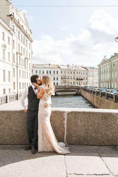 Fotógrafo de casamento Antonina Linova (fottolino). Foto de 7 de outubro 2019