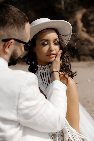 Wedding photographer Artem Kholmov (holmovartem). Photo of 23 November 2021