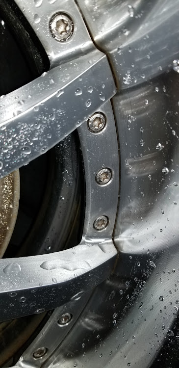 5シリーズ セダンの洗車・革シートメンテナンスに関するカスタム事例の投稿画像3枚目