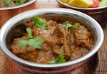 Slow Cooker Beef Curry was pinched from <a href="http://skinnyms.com/slow-cooker-beef-curry/" target="_blank">skinnyms.com.</a>