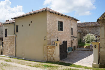 maison à Paussac-et-Saint-Vivien (24)