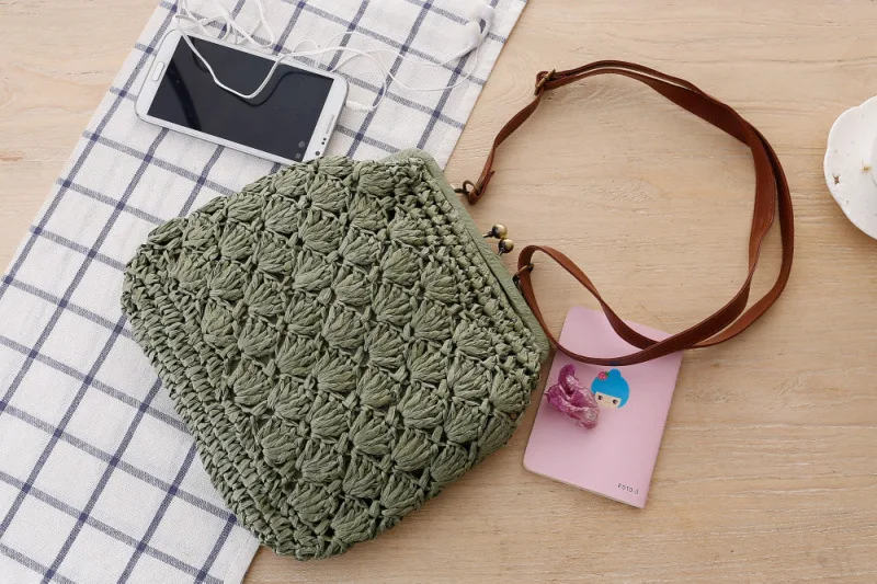 Sac bandoulière rétro avec boucle en laiton, crochet coquillage, sac de plage en herbe, sac à main décontracté. Le compagnon idéal pour vos sorties.