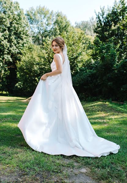 Fotógrafo de casamento Yuliya Elizarova (jussi20). Foto de 5 de agosto 2018