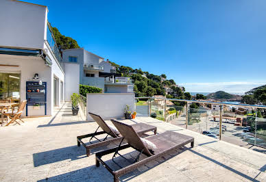 Apartment with terrace 1