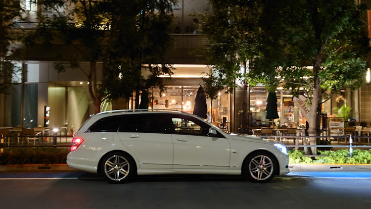 Cクラス ステーションワゴンの車検どこで受けてる？・メルセデス・ベンツ・メルセデスファミリー・ヤナセ・免許更新に関するカスタム事例の投稿画像1枚目