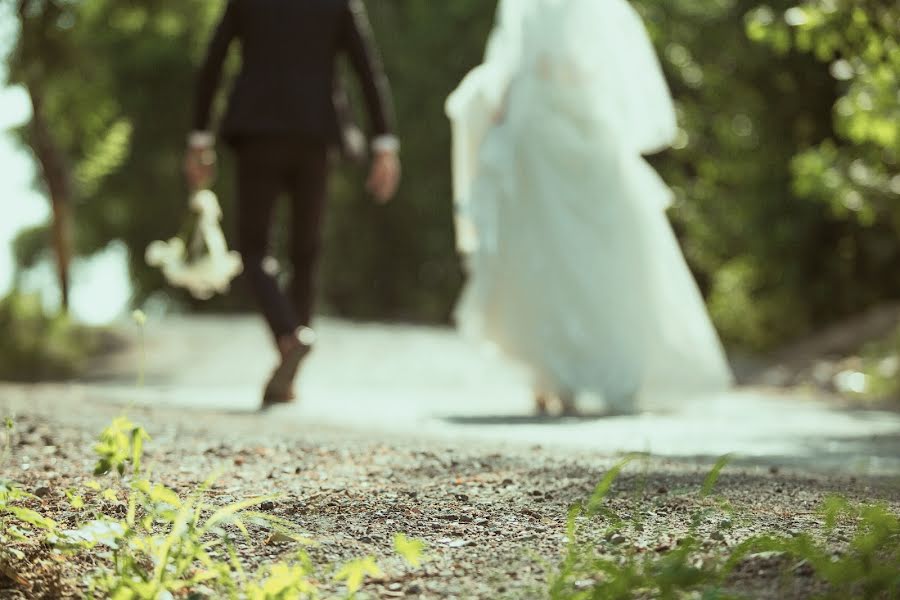 Fotógrafo de casamento 摄影 李强 (liqiangphoto). Foto de 4 de outubro 2021