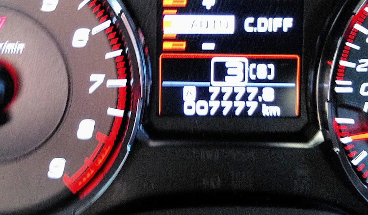 WRX STIのA PIT オートバックス東雲・イベント・切り番ゲット・ピンボケばかりに関するカスタム事例の投稿画像3枚目