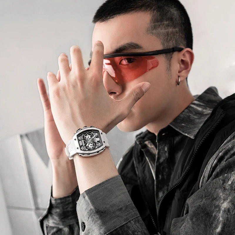 Men's Multifunction Quartz Watch Chronograph Elegant Design Water Resistant Perfect for Everyday Wear and Special Occasi