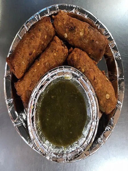 ALOO MUTTER SEEKH PAKODA