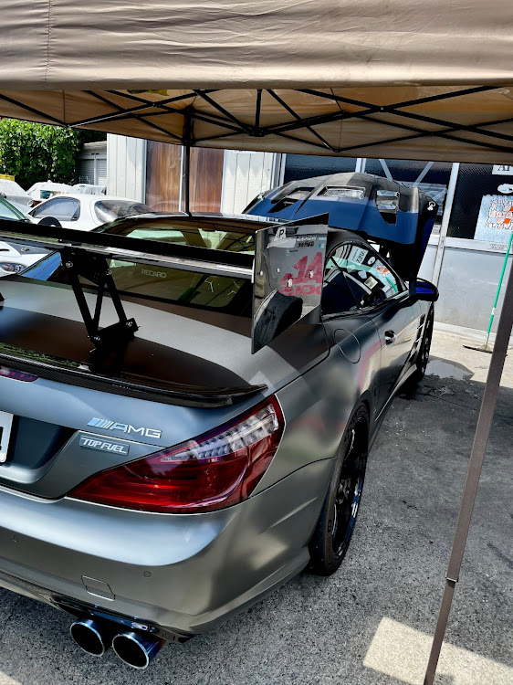 SLのメルセデス・ベンツ・SL63・amgに関するカスタム事例の投稿画像1枚目