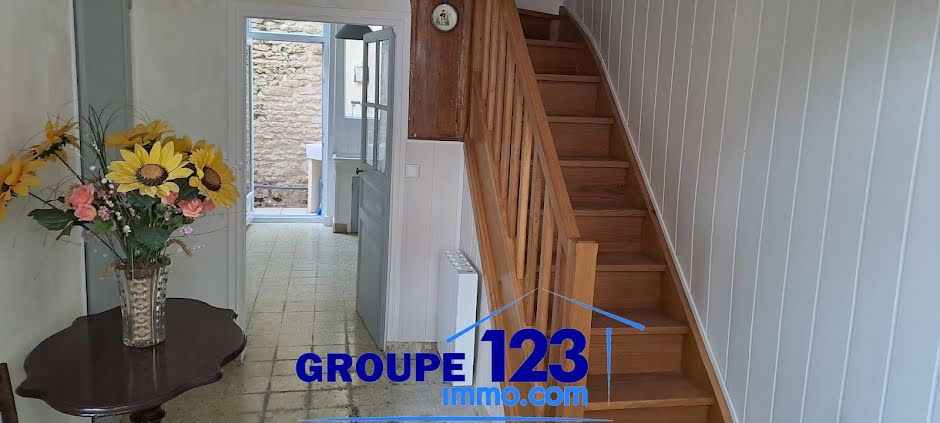 Vente maison 4 pièces 98 m² à Aillant-sur-Tholon (89110), 89 900 €