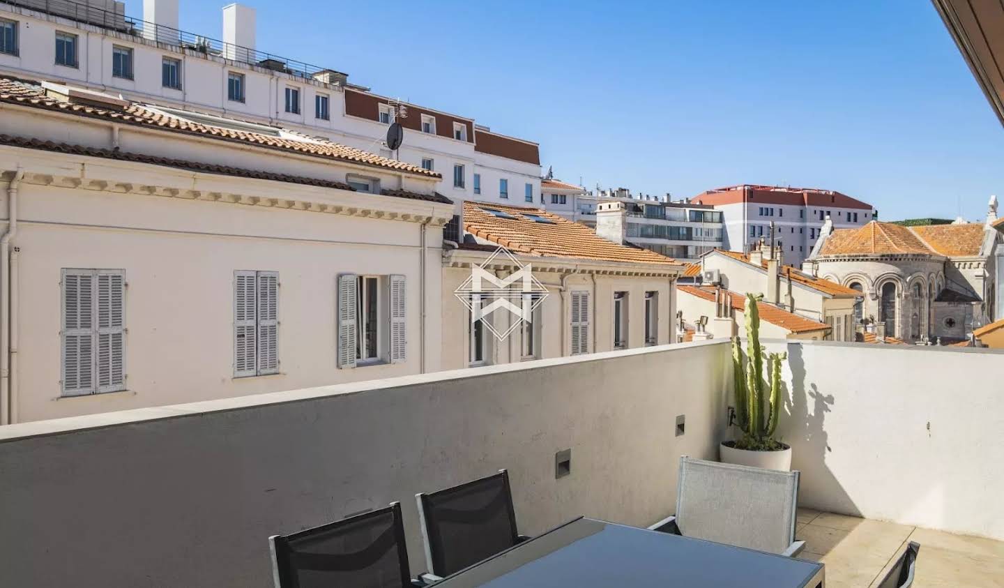 Apartment with terrace Cannes