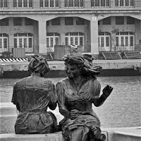 Dolci ragazze sul mare di 