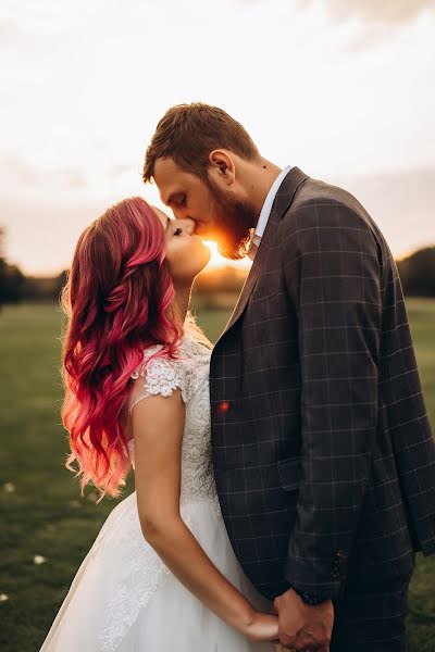 Fotógrafo de casamento Ilya Kvatyura (ilyakvatyura). Foto de 24 de março 2023