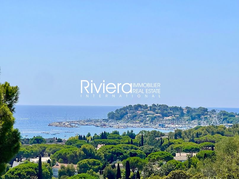 Vente propriété 7 pièces 210 m² à Cavalaire-sur-Mer (83240), 1 999 000 €