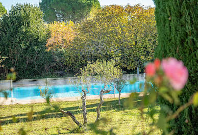 House with pool and terrace 4