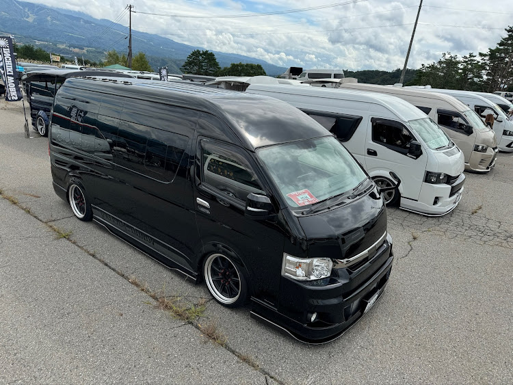ハイエース スーパーロングのいいね、コメント、フォロー感謝です🙇‍♂️・スーパーカーニバル2023in岐阜•高鷲スノーパーク・SLOC・10月も宜しくお願いします・スマホ撮影に関するカスタム事例の投稿画像19枚目