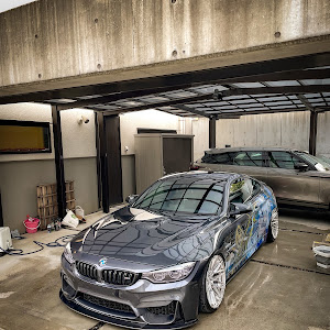 M4 クーペ F82