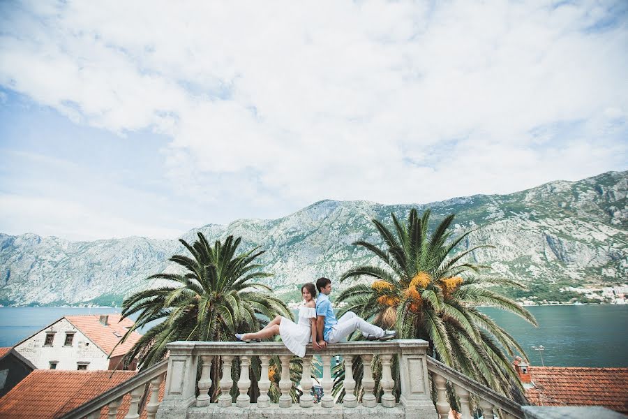 Wedding photographer Nata Rolyanskaya (natarolianskii). Photo of 13 March 2019