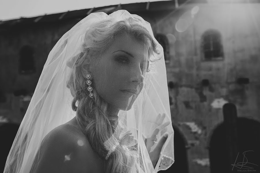 Fotógrafo de casamento Olga Kuznecova (helgasmith). Foto de 5 de setembro 2019