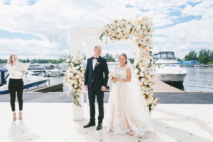 Hochzeitsfotograf Nastya Dubrovina (nastyadubrovina). Foto vom 3. März 2018