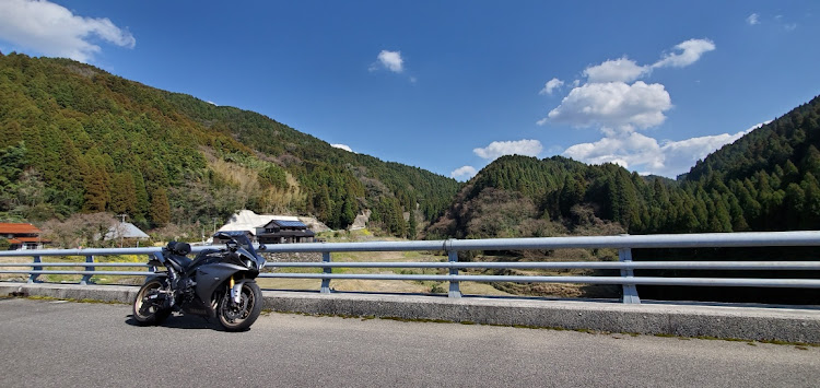 AP1kさんが投稿したYZF-R1・バイクに関するカスタム事例の投稿画像5枚目