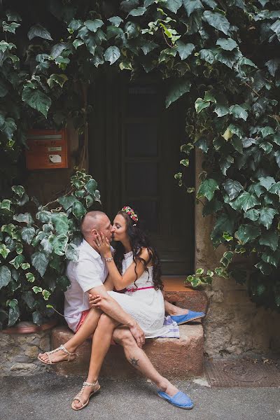 Fotografo di matrimoni Olga Romanova (mirayar). Foto del 23 dicembre 2015