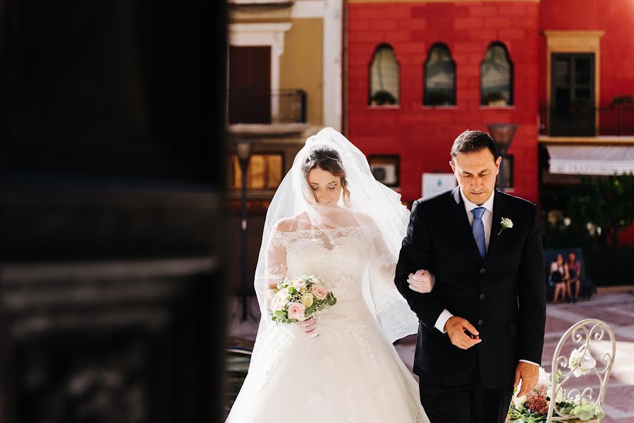 Wedding photographer Giuseppe Parello (parello). Photo of 15 April 2019