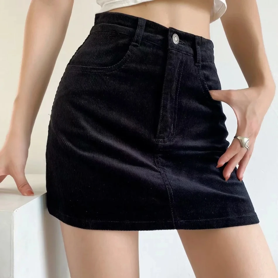 Kadın Yüksek Bel Slim Fit A Kesim Korduroy Etek, çok yönlü kullanım, şık görünüm, her duruma uygun, rahat ve zarif bir seçim.
