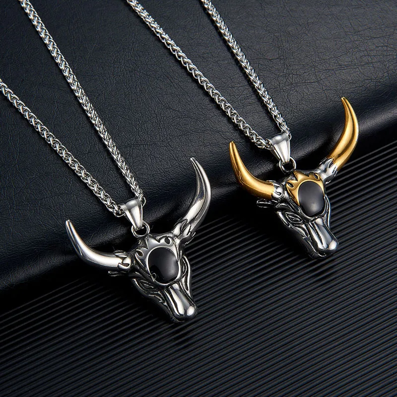 Title 4, Punk Retro Ornament Ketting met hanger, een opv...