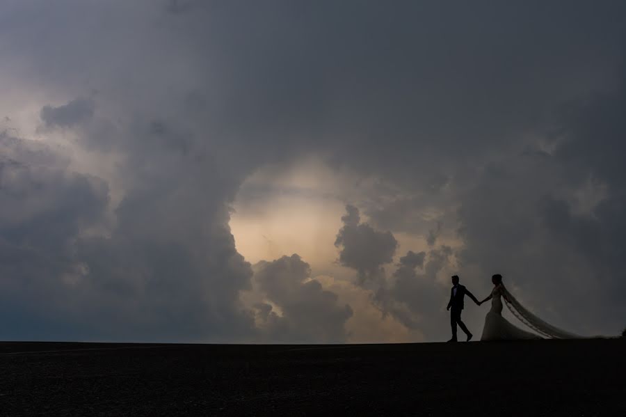 Fotógrafo de casamento Cezar Brasoveanu (brasoveanu). Foto de 9 de outubro 2017