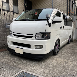 ハイエースバン KDH200V