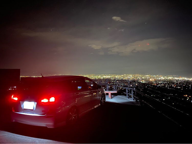 ウィッシュのドライブ・夜景と愛車・さむくなってきた・スタッドレスに関するカスタム事例の投稿画像1枚目