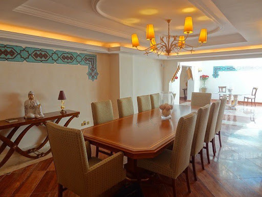 Villa avec piscine en bord de mer 3
