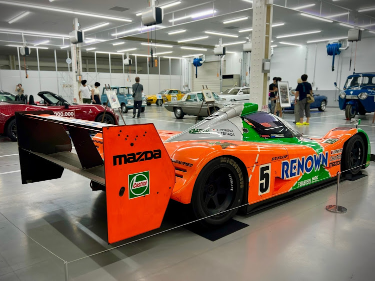 ロードスターRFのいつもいいね＆コメントありがとうございます🥰・マツダＲ&Ｄセンター横浜・2024ロードスター展・富士山に関するカスタム事例の投稿画像25枚目