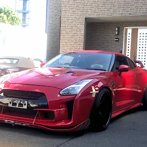 NISSAN GT-R R35