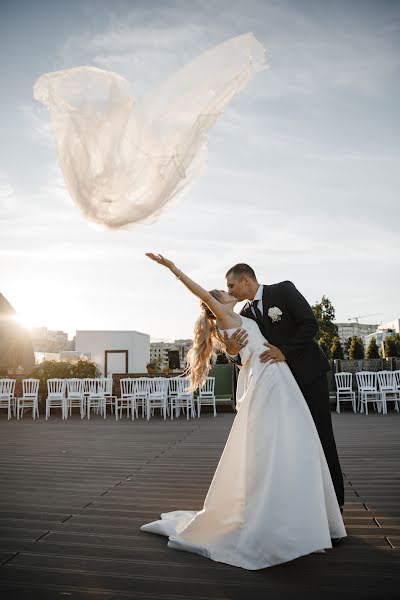 Fotografo di matrimoni Emil Isyakaev (emilisyakaev). Foto del 22 giugno 2018