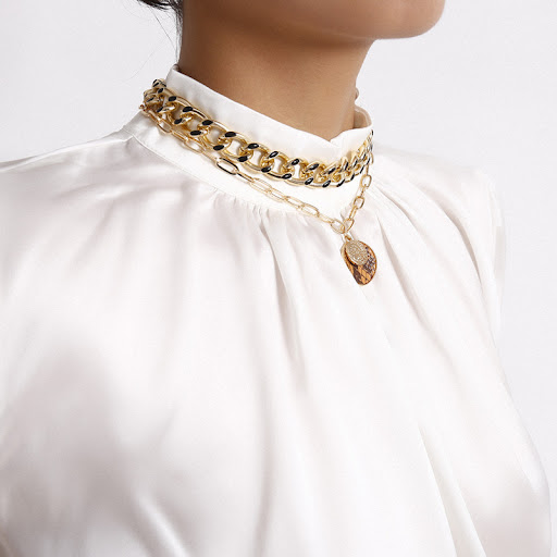 Title 2, Painting oil thick chain necklace