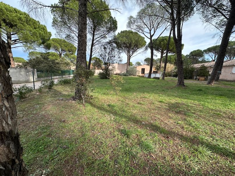 Vente terrain  674 m² à Vidauban (83550), 132 000 €