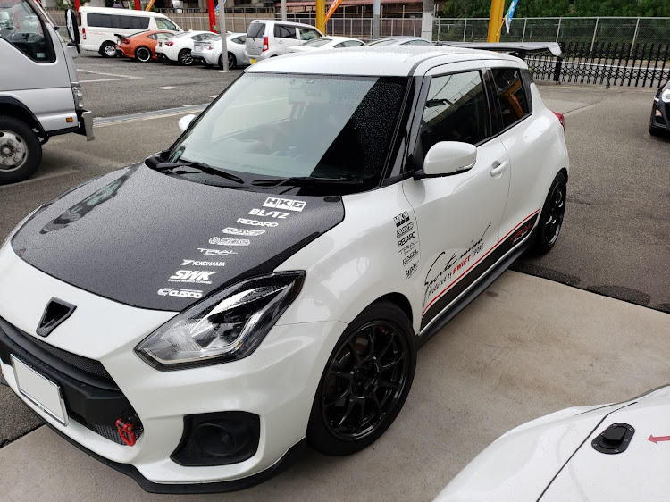 スイフトスポーツのサーキットミーティングに関するカスタム事例の投稿画像3枚目