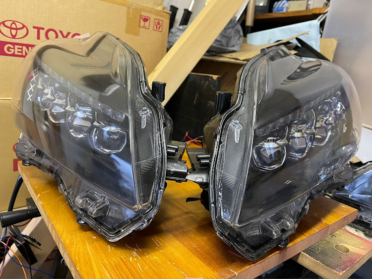 プリウスのDIY・プリウス30・レジェンドKC2・ヘッドライトコラボ加工に関するカスタム事例の投稿画像3枚目
