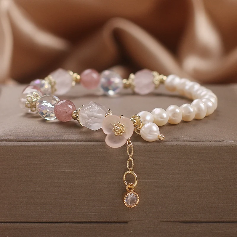 Title 4, Bracelet fleurs de cristal et perles deau douc...
