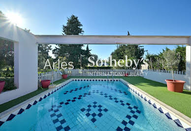 Property with pool and garden 14