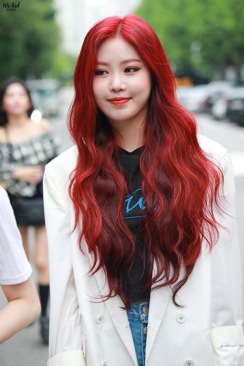 16 Female KPop Idols Who Slayed With Red Hair Koreaboo