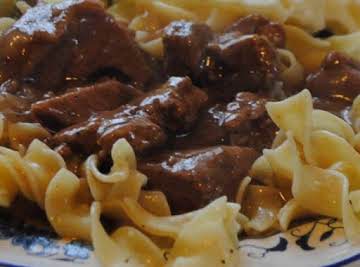 slow cooker beef tips with gravy