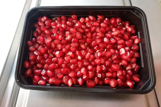 Peeled Pomegranate Arils