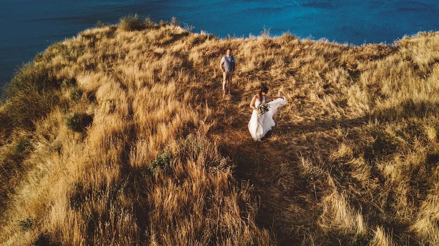 Fotografo di matrimoni Denis Kalinkin (deniskalinkin). Foto del 11 aprile 2019