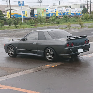 スカイライン R32