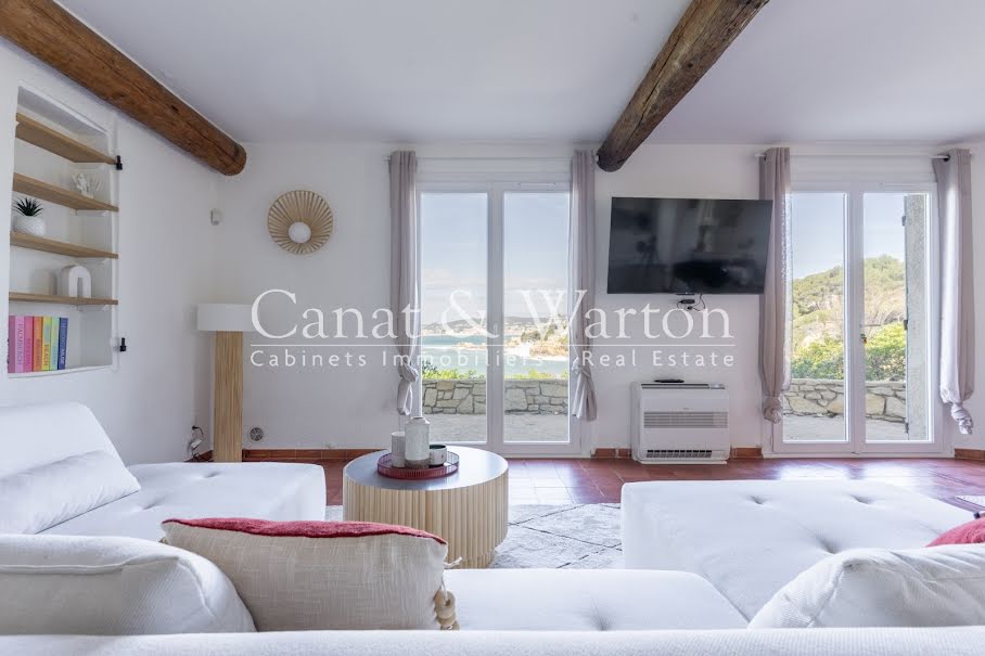 Vente villa 6 pièces 170 m² à Sanary-sur-Mer (83110), NaN €