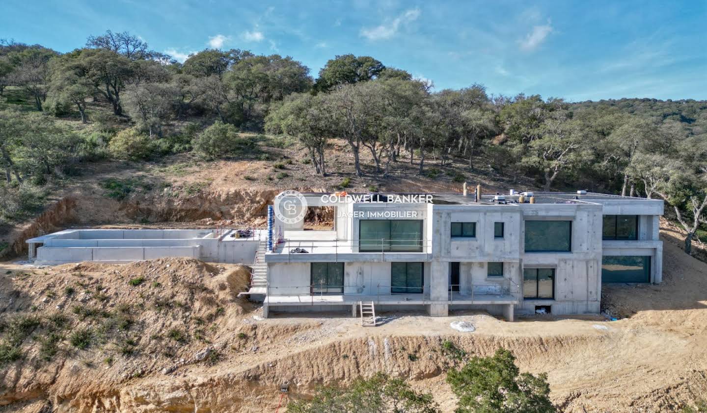 Villa avec piscine et terrasse Grimaud